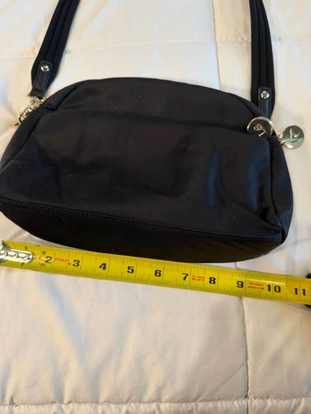 Black Crossbody Bag for Women - Classic Everyday Carry